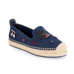 NWOB KARL LAGERFELD Malvie Denim Embellished Espadrilles Enamel Pins Size 9.5
